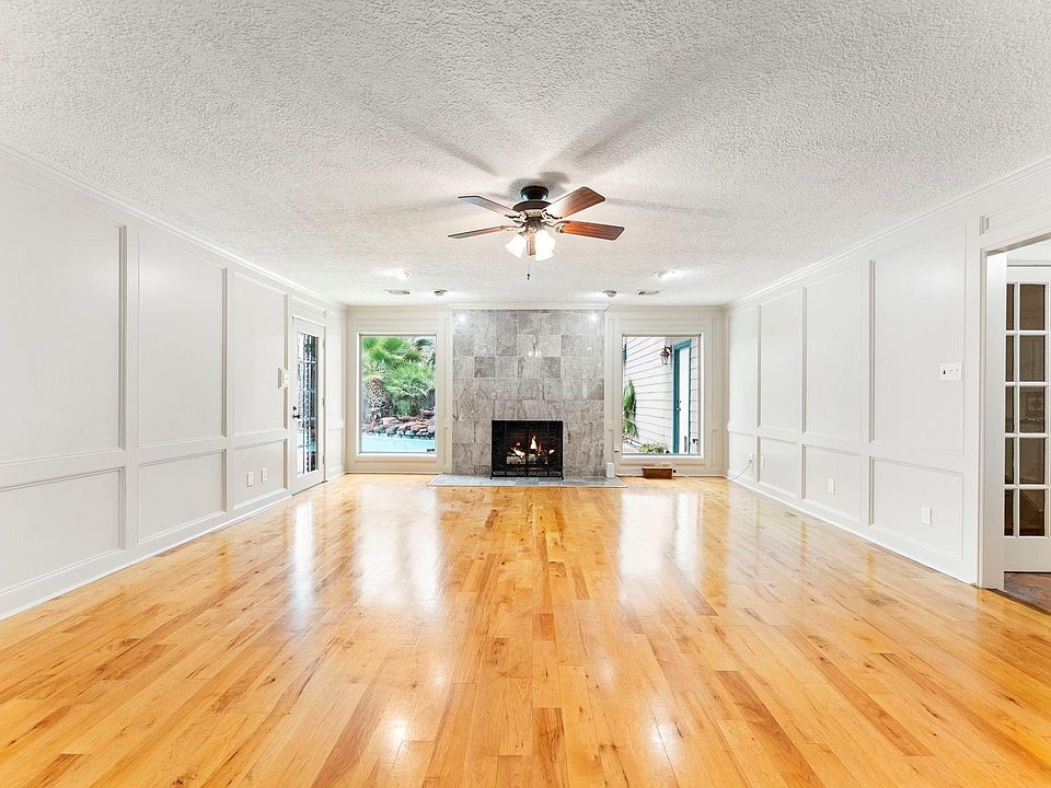 1st image of 5718 Glenmere Ln