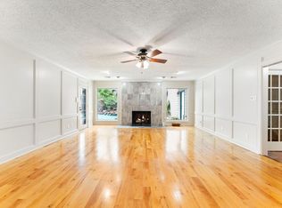 5718 Glenmere Ln, Spring, TX 77379