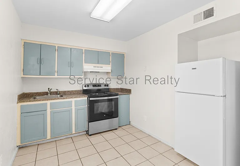 2510 E Pueblo Ave #3 — Photo 6