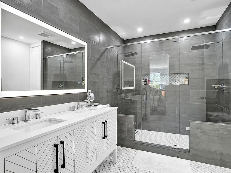 1411 NE 7th St — Photo 35