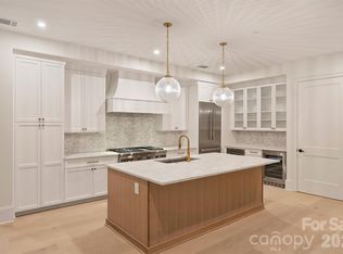 409 Queens Rd #304, Charlotte, NC 28207