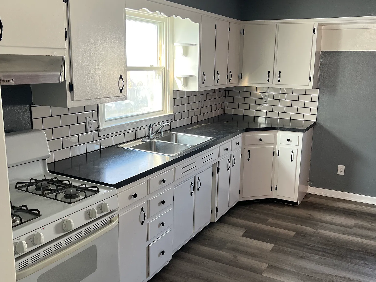 3 bed, 1140 sqft, $1,350 — Photo 4