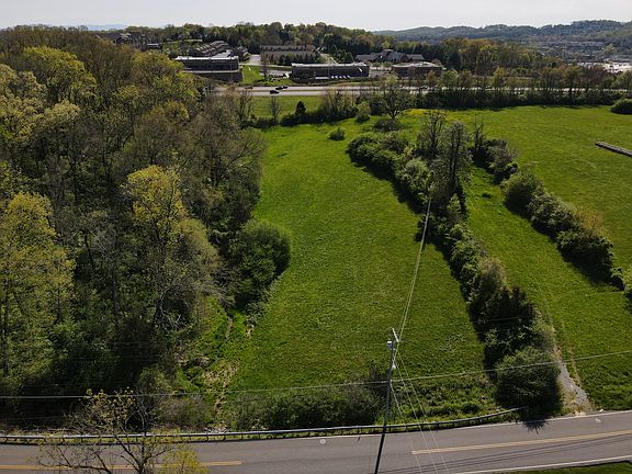 3rd image of 2803 Browns Mill Rd