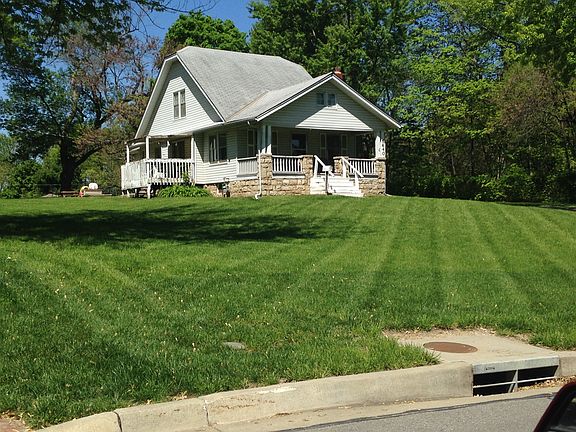 4th image of 5640 Lowell St