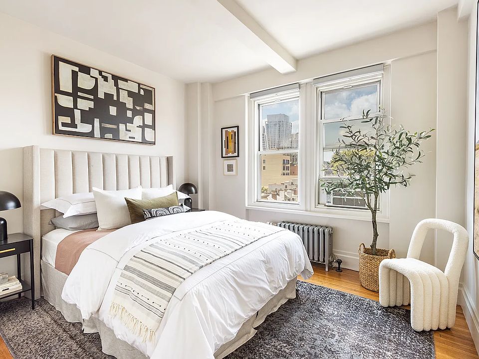 365 W 20th St New York, NY | Zillow