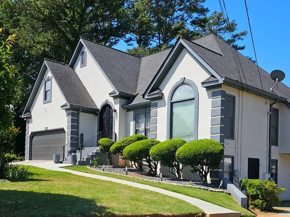 2461 Highland Golf Course Dr SE, Conyers, GA 30013
