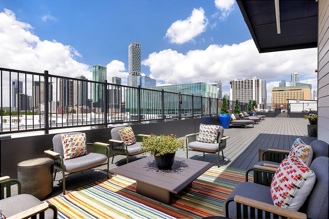 Corazon Apartments — Photo 1