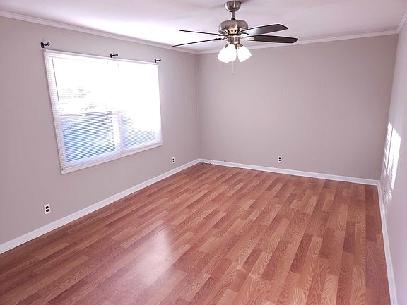 2nd image of 1519 Clydeway Dr