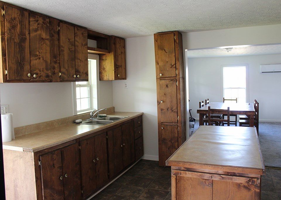 2nd image of 8063 Glasgow Rd