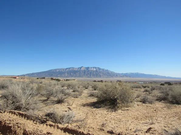 6301 La Paz Rd NE, Rio Rancho, NM 87144