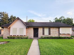 11503 Brook Meadows Ln, Meadows Place, TX 77477