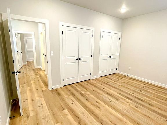 5th image of 1518 Adams Ave
