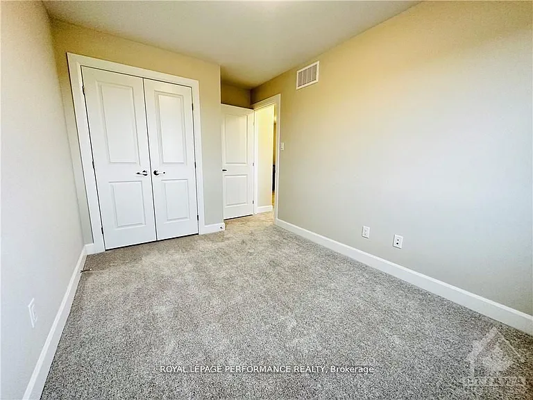 196 Hooper St — Photo 16