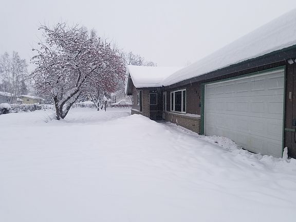 2nd image of 1914 Bridgewater Dr