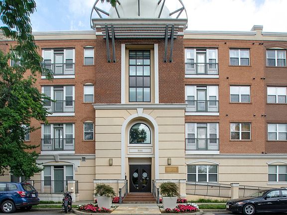 3rd image of 3000 Vanderbilt Pl APT 214