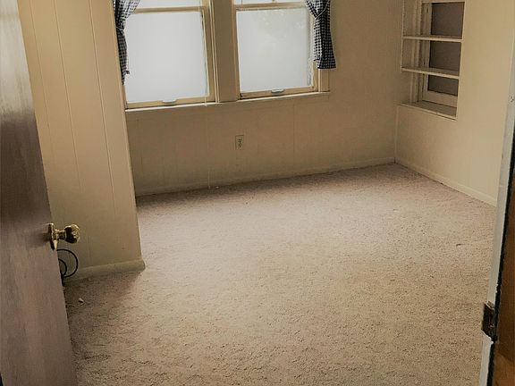 3rd image of 307 6th Ave W APT 3