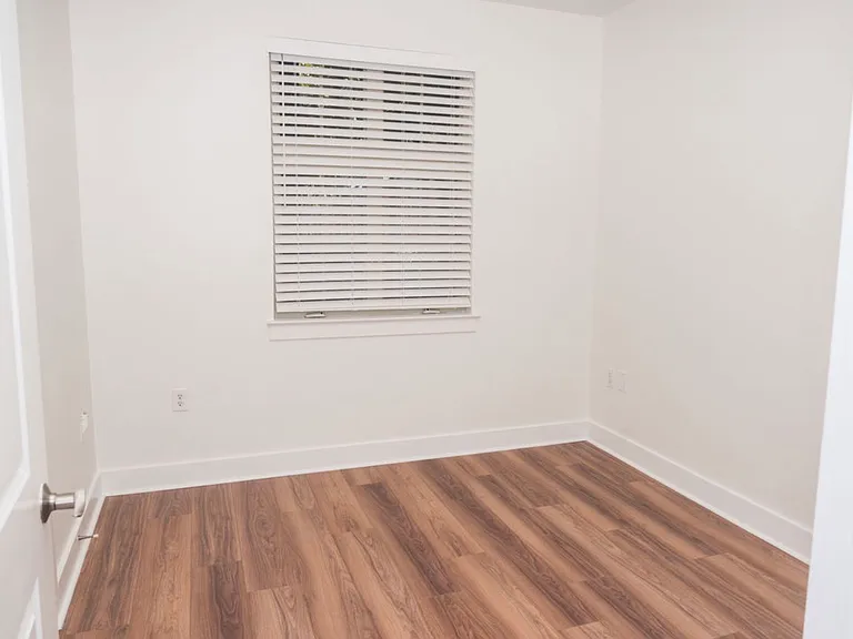 1101 W 1st St #103 — Photo 23