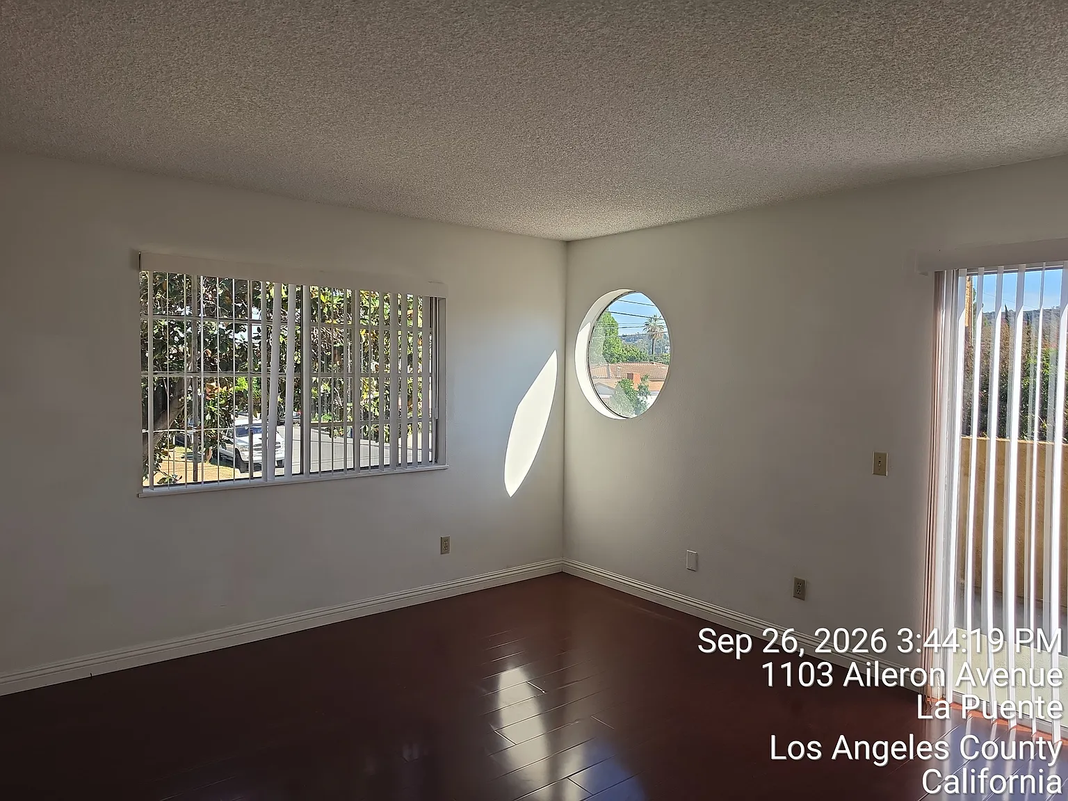 3 bed, 2.5 bath, 1000 sqft, $2,850 — Photo 4