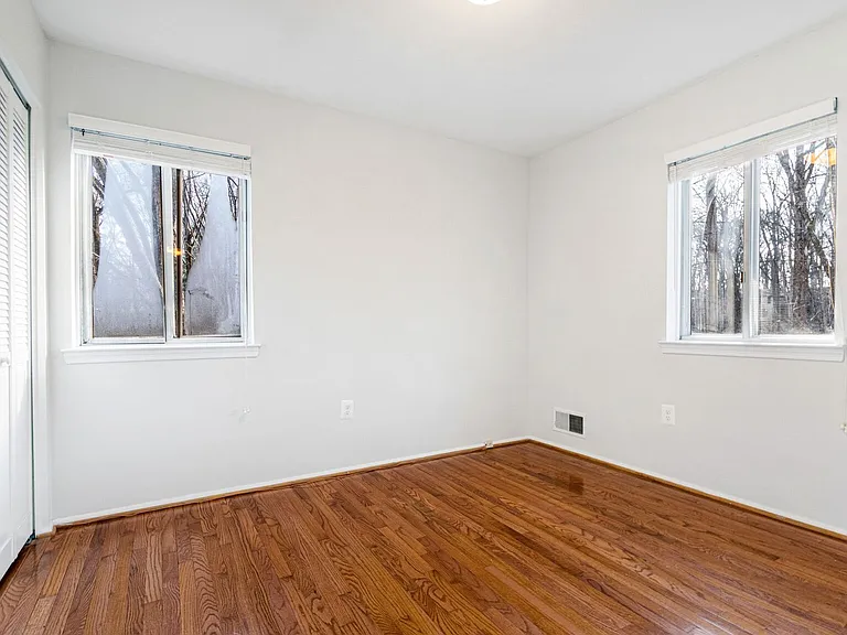 17020 Briardale Rd — Photo 17