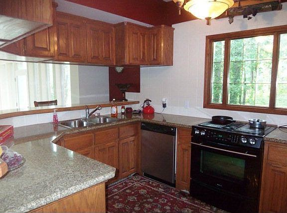 4th image of 107 Augusta Dr