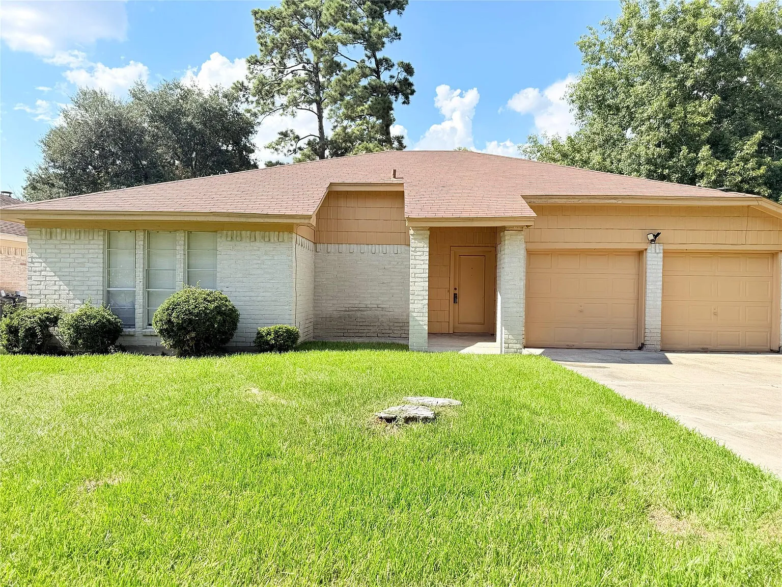 3 bed, 2.0 bath, 1539 sqft, $1,650 — Photo 3