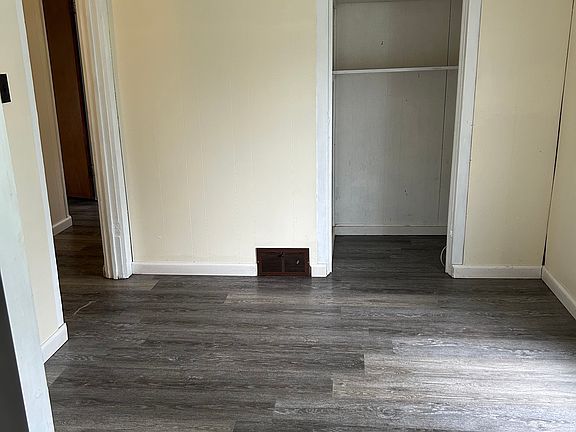 3rd image of 349 Owego St #349