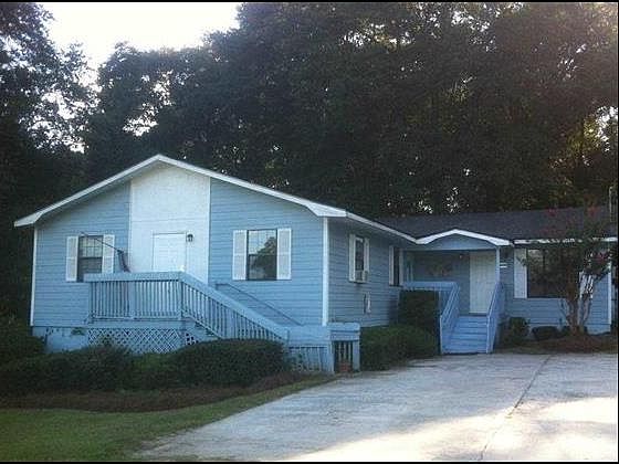 2nd image of 611 Martin Luther King Jr Dr