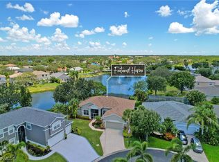 8809 Maple Glen Cir, Fort Myers, FL 33912