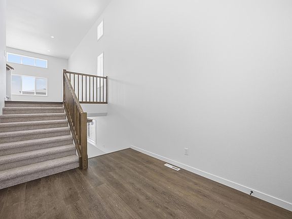 4th image of 837 60th Ave W