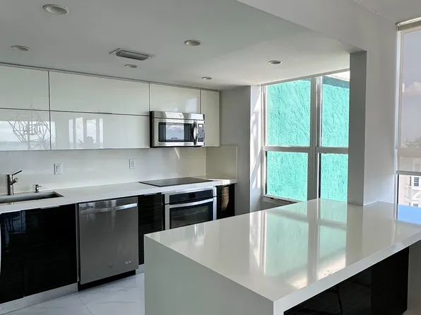 1050 Brickell Ave, Miami, FL
