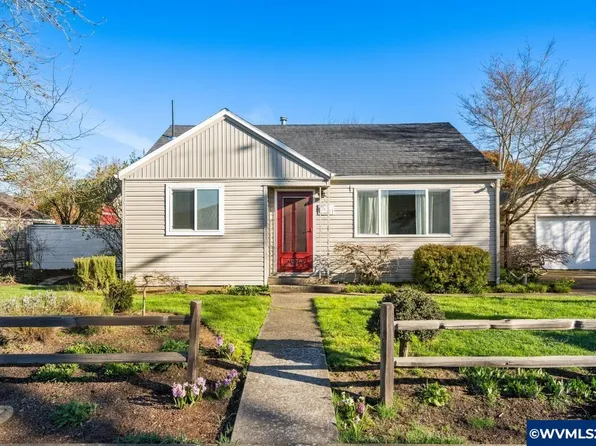 2975 Shelley St NE, Salem, OR 97301