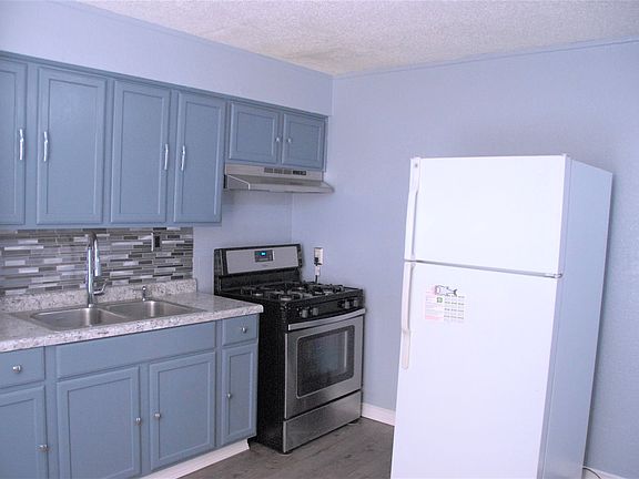 4th image of 3806 Belle Vista St