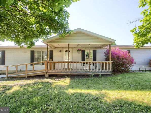 800 Green Spring Rd, Newville, PA 17241