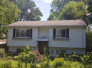 89 S 34th St, Wyandanch, NY 11798