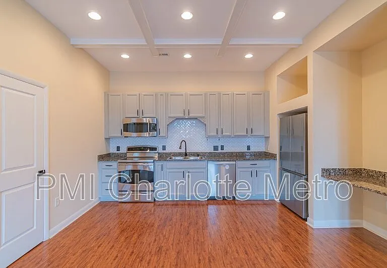 448 New Bern Station Ct — Photo 5