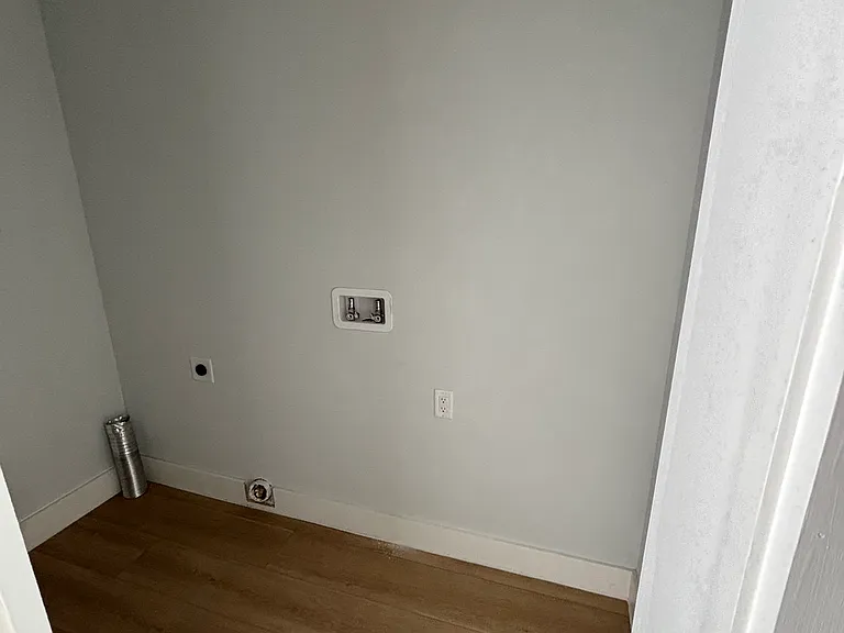 1508 S Flagler Ave — Photo 3