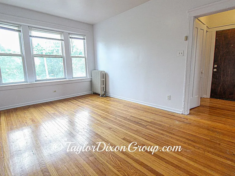 514 E 70th St #3 — Photo 14