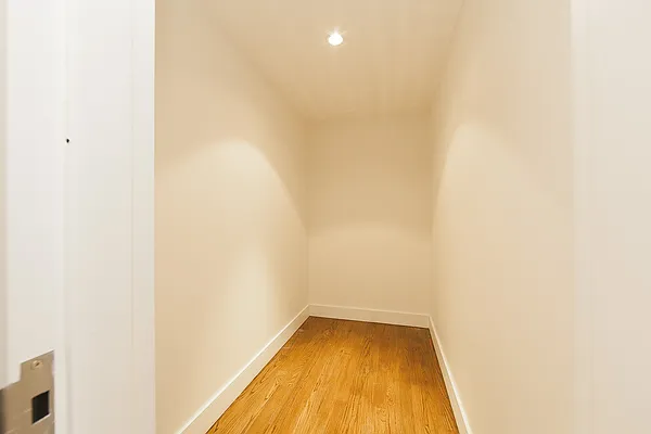 Rented by Link NY Realty | media 27