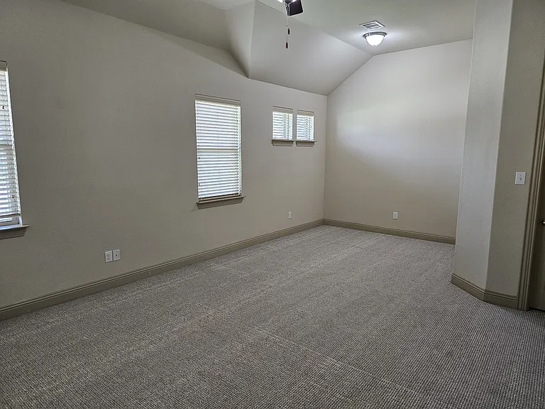 4012 Eaton Park Dr — Photo 15