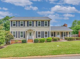 427 Longstreet Dr, Greer, SC 29650