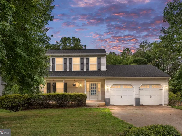 37 Clarion Dr, Fredericksburg, VA 22405