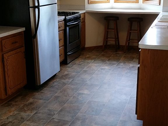 3rd image of 1585 Lamotte Cir