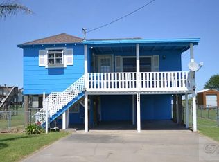 1064 Selwyn Rd, Crystal Beach, TX 77650