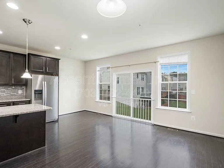8605 Sweet Rose Ct — Photo 5