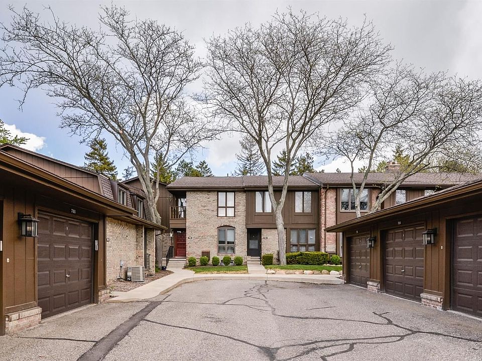1st image of 788 Greenhills Dr