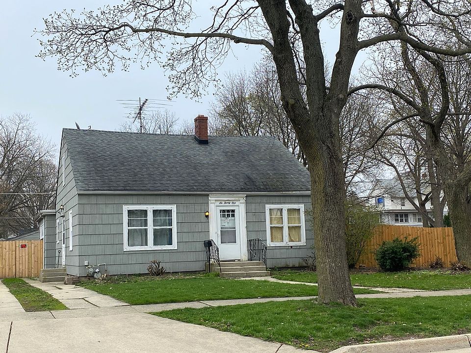 1st image of 621 Joliet St