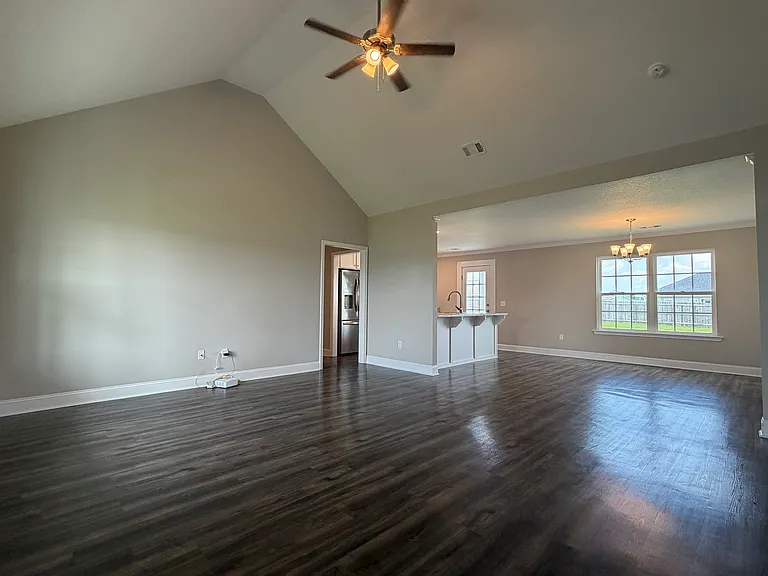 622 Fescue Dr — Photo 8