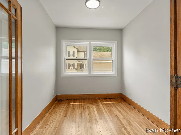 732 5th St NW — Photo 14