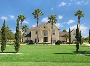 19930 Stone Lake Dr, Tomball, TX 77377