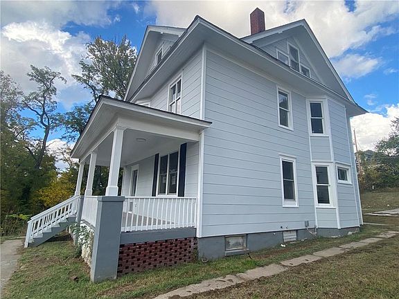 2nd image of 417 N 16th St